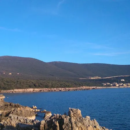 ゲストハウス By The Sea Koromacno 12410 3*